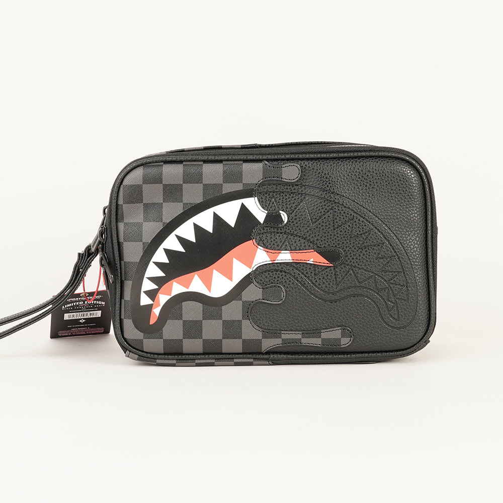 
                  
                    SPRAYGROUND UNFINISHED SHARK TOILETRY
                  
                