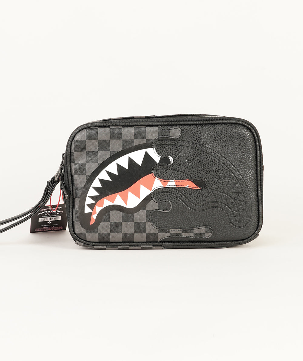 
                  
                    SPRAYGROUND UNFINISHED SHARK TOILETRY
                  
                