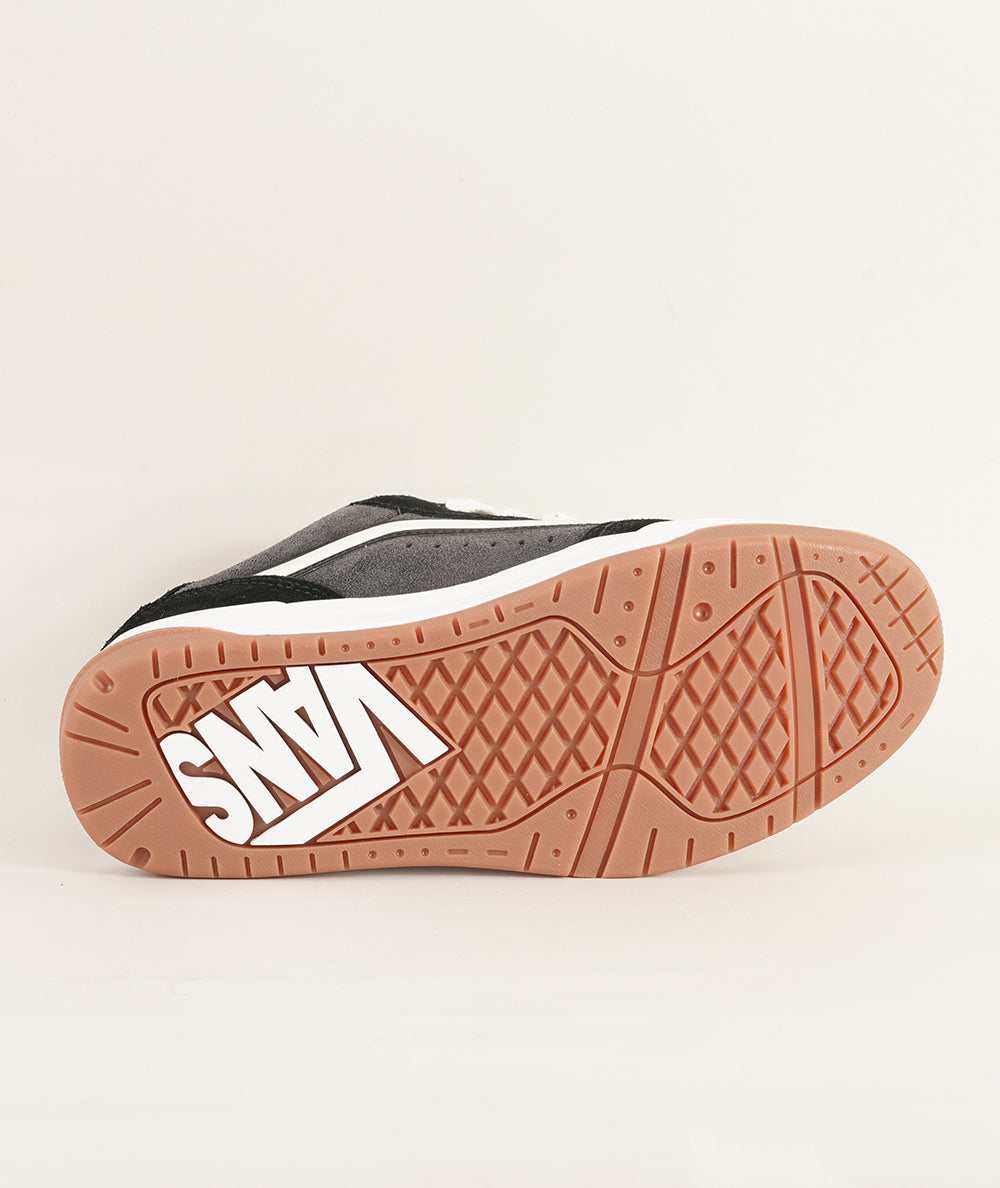
                  
                    VANS HYLANE
                  
                