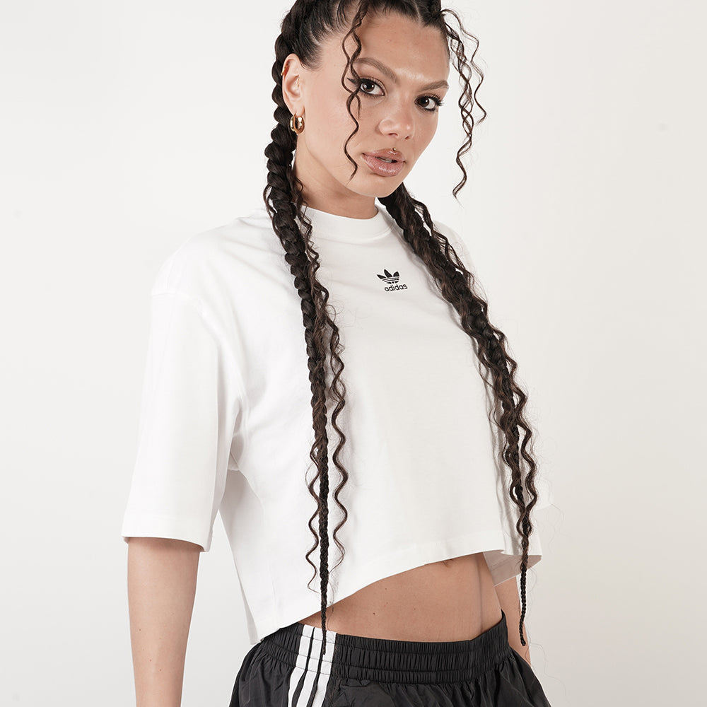 
                  
                    ADIDAS ESS CROP TEE
                  
                