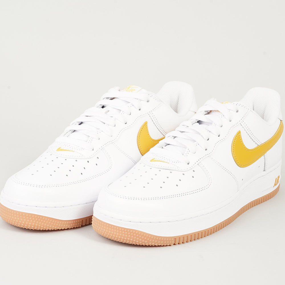 
                  
                    NIKE AIR FORCE 1
                  
                