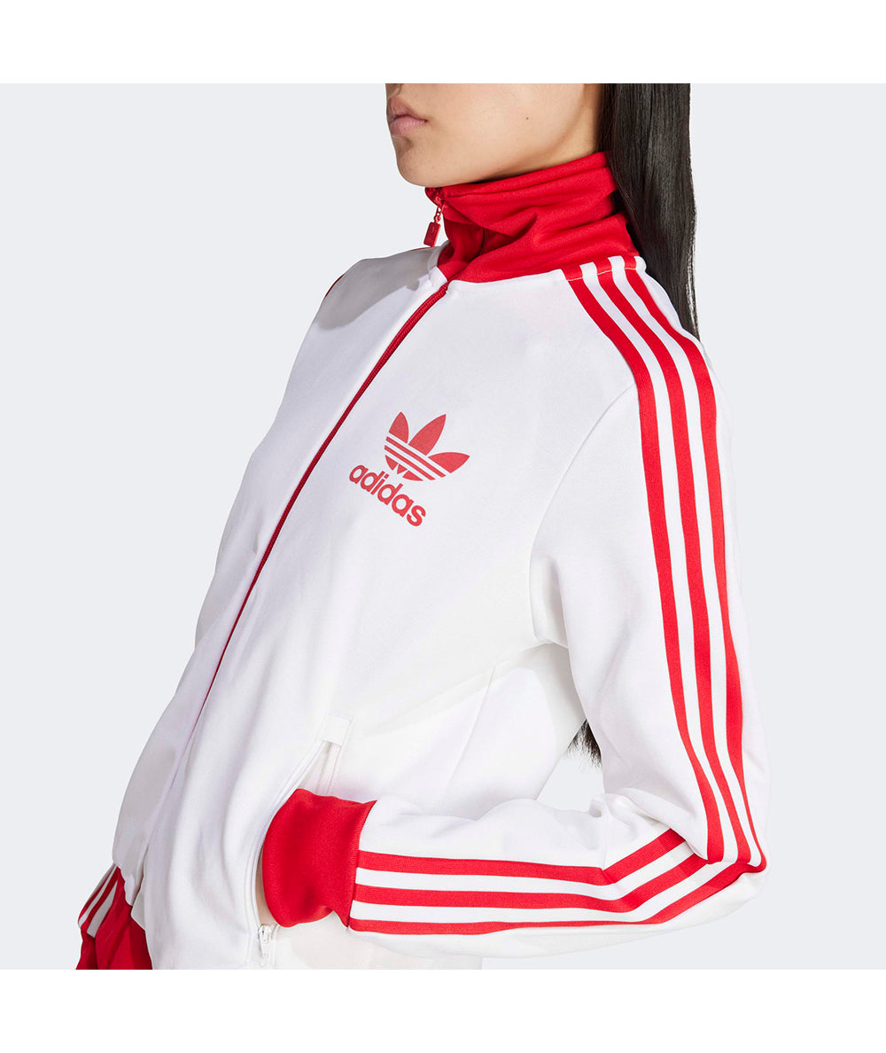 
                  
                    ADIDAS CLASSIC TT
                  
                