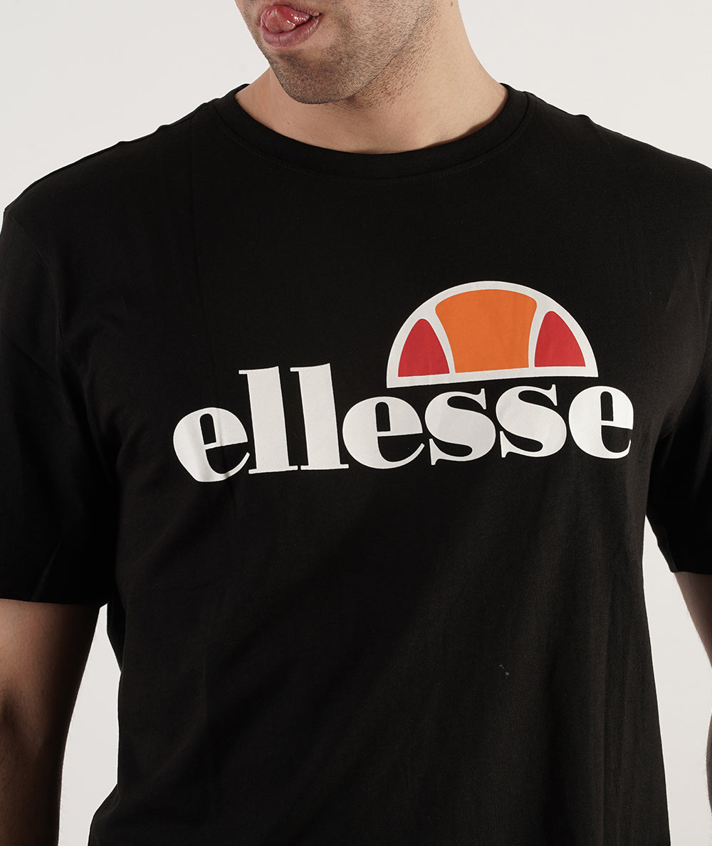 
                  
                    ELLESSE TSHIRT S
                  
                