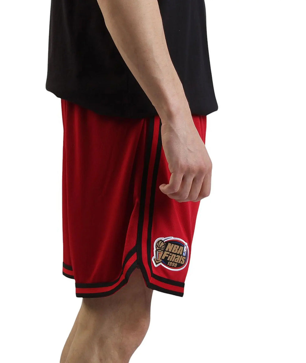 
                  
                    MITCHELL & NESS SHORT
                  
                