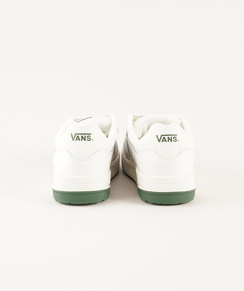 
                  
                    VANS UPLAND
                  
                