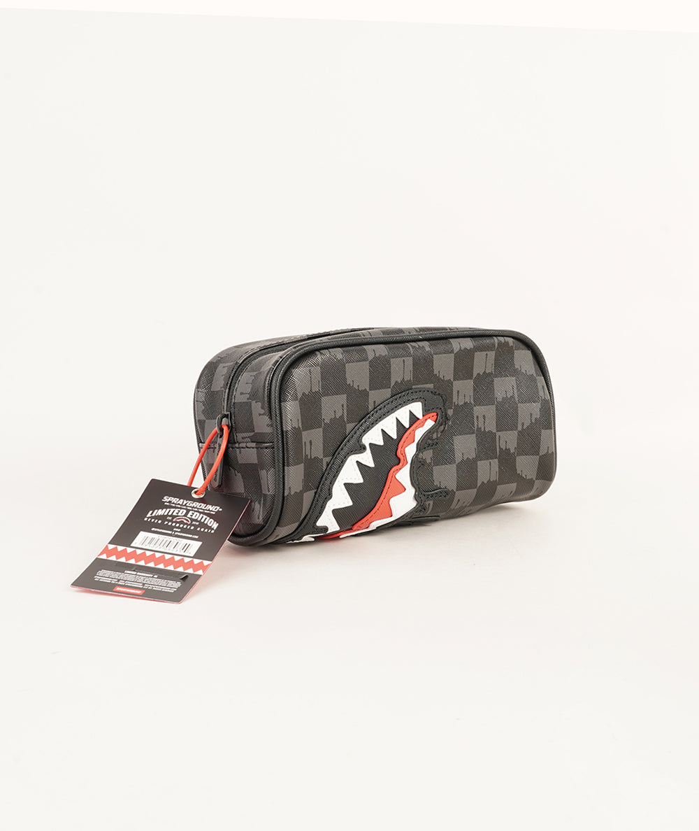 
                  
                    SPRAYGROUND POCHETTE
                  
                