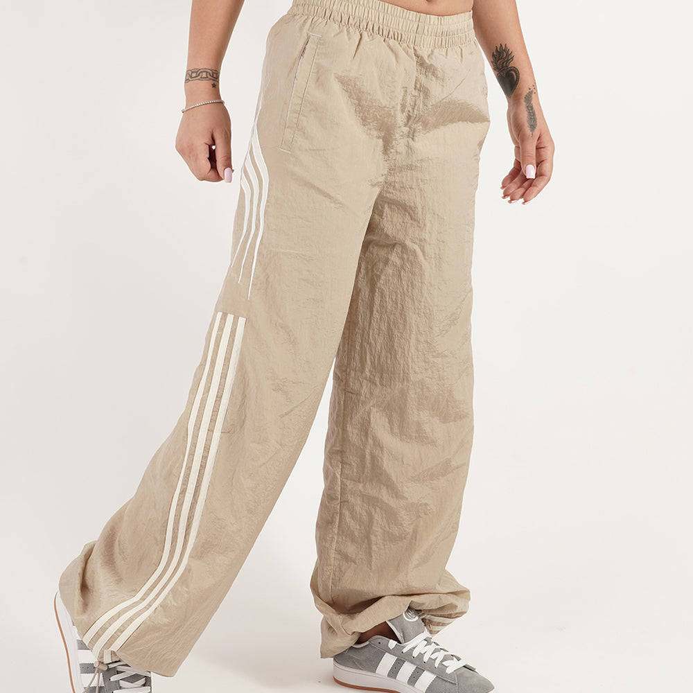 
                  
                    ADIDAS ATLANTA TP
                  
                