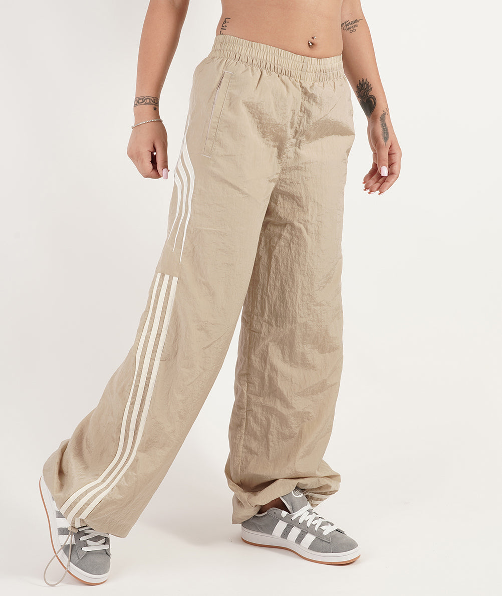 
                  
                    ADIDAS ATLANTA TP
                  
                