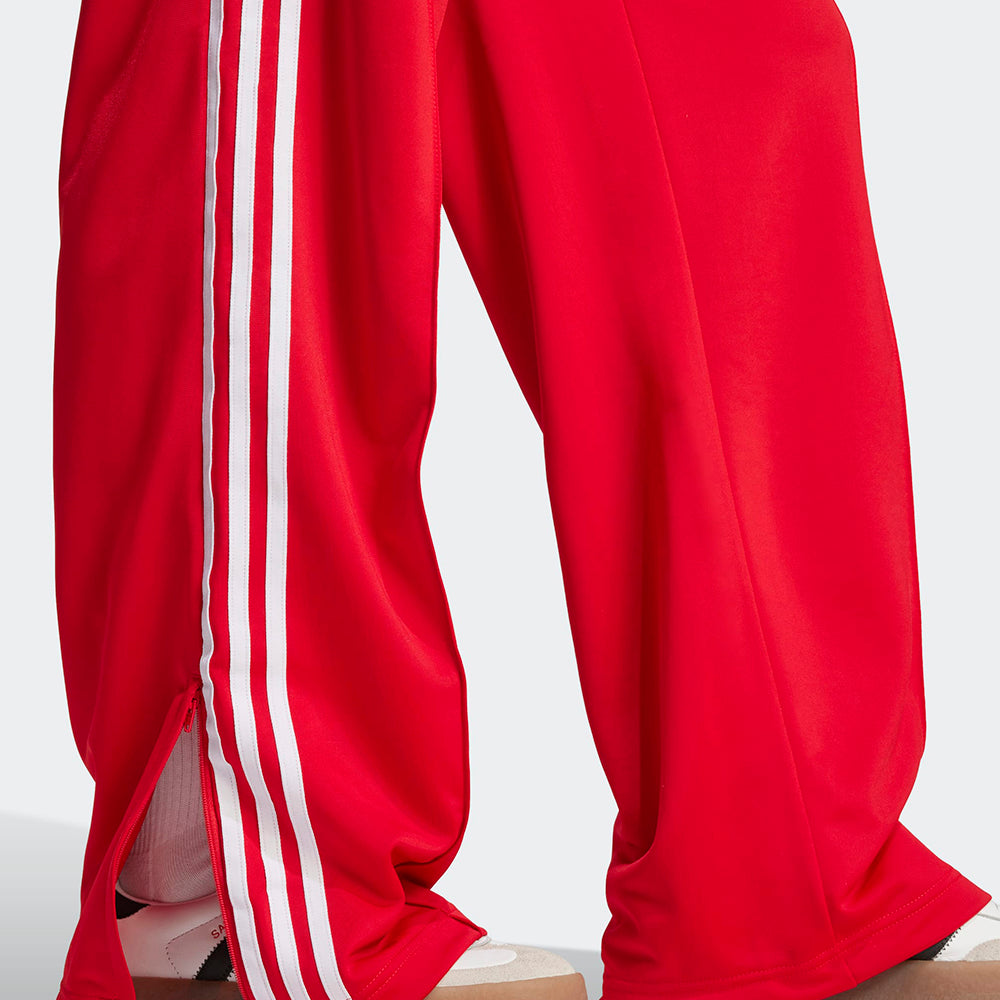 
                  
                    ADIDAS TRACK PANTS ADICOLOR
                  
                