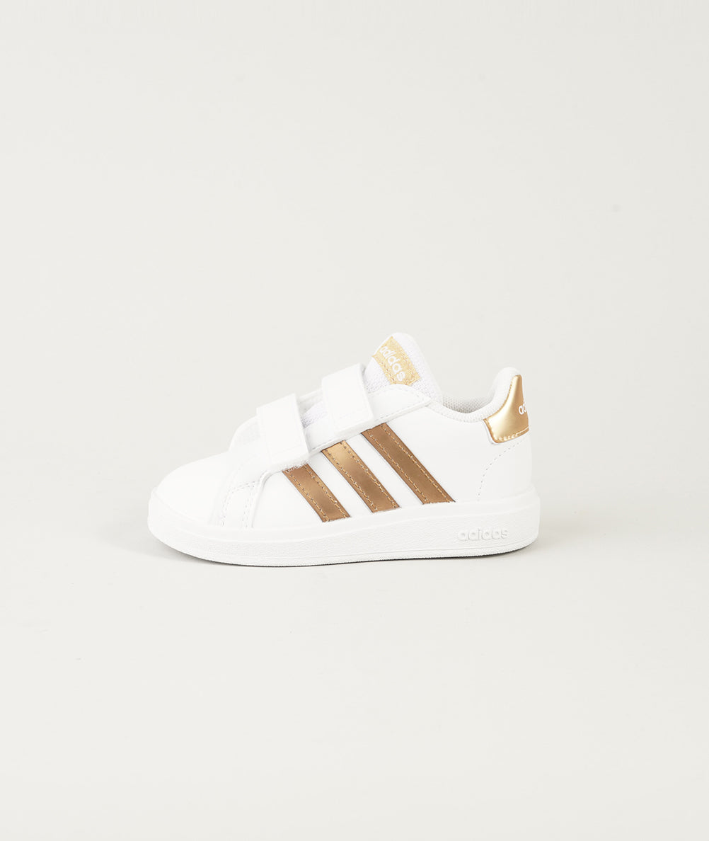 
                  
                    ADIDAS GRAND COURT
                  
                