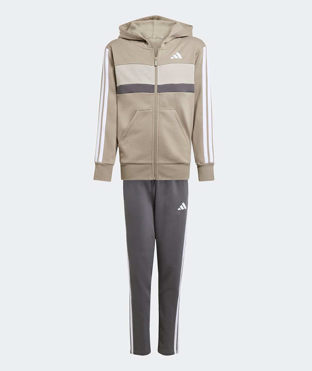 
                  
                    ADIDAS TUTA COMPLETA
                  
                