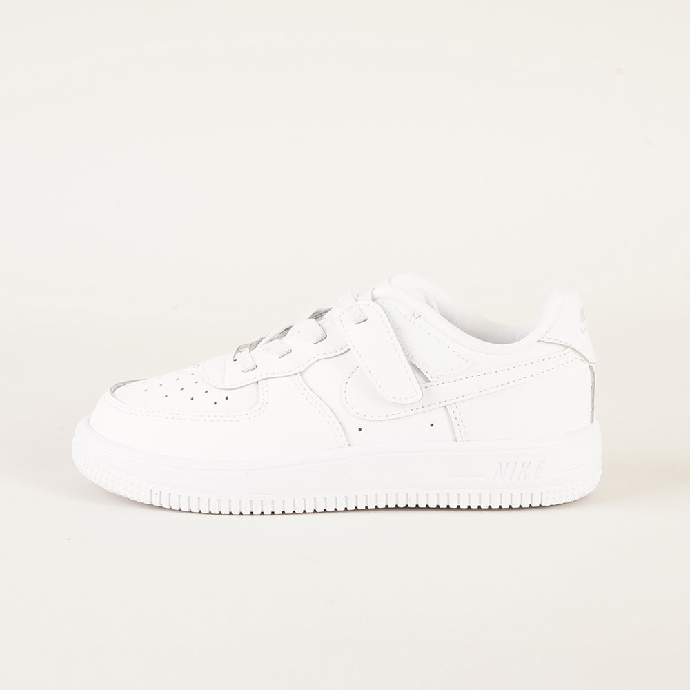 
                  
                    NIKE FORCE 1 LOW
                  
                