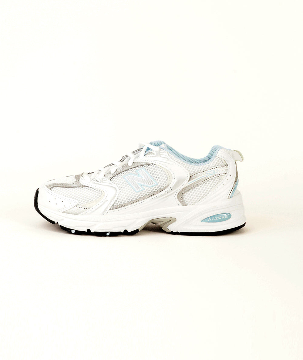 
                  
                    NEW BALANCE 530
                  
                