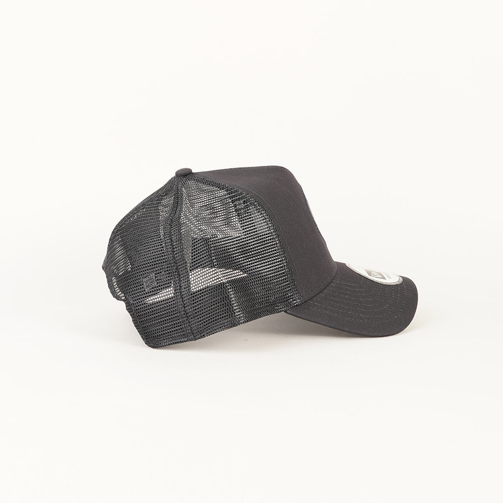 
                  
                    NEW ERA TONAL ER TRUCKER
                  
                