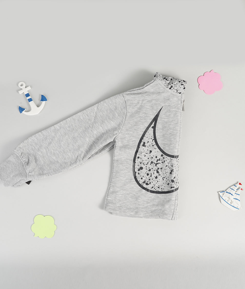 
                  
                    NIKE FELPA CON ZIP
                  
                
