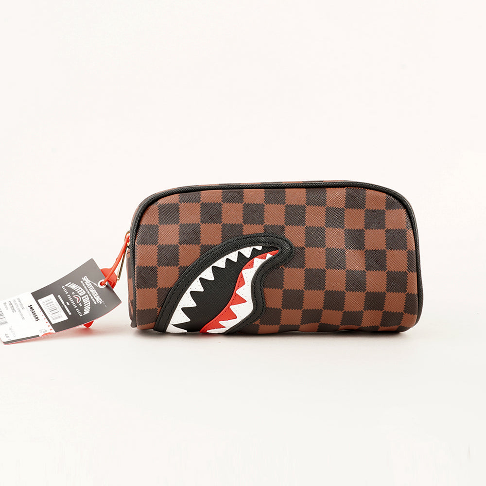 
                  
                    SPRAYGROUND POCHETTE SPRAYGROUND
                  
                