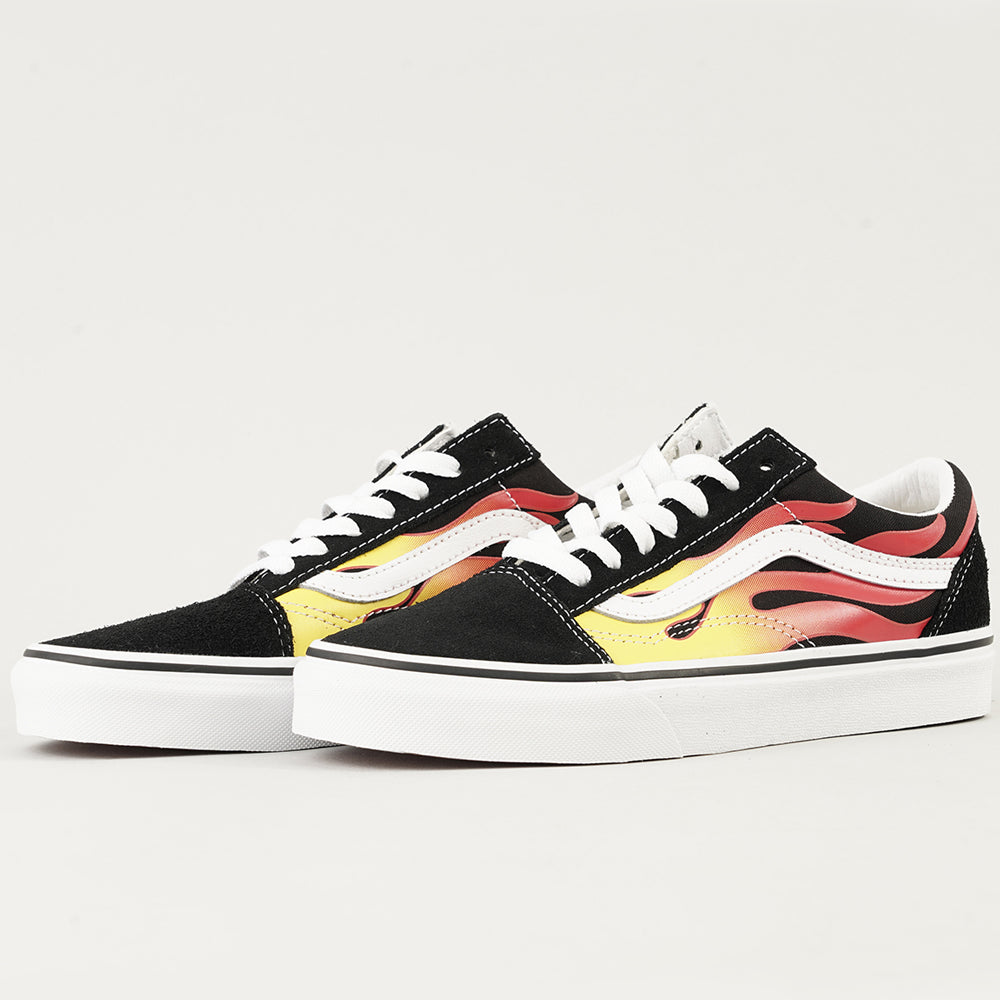 
                  
                    VANS OLD SKOOL
                  
                