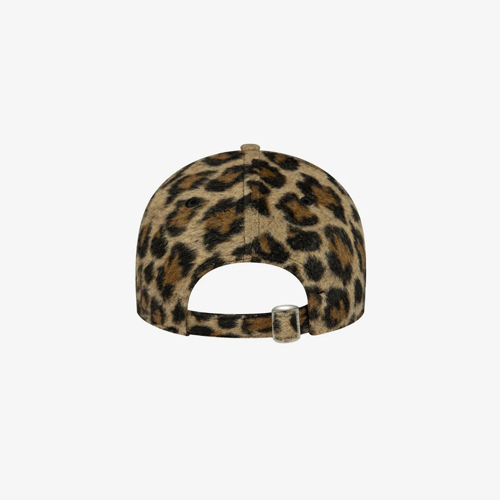
                  
                    NEW ERA BERRETTO LEOPARD
                  
                