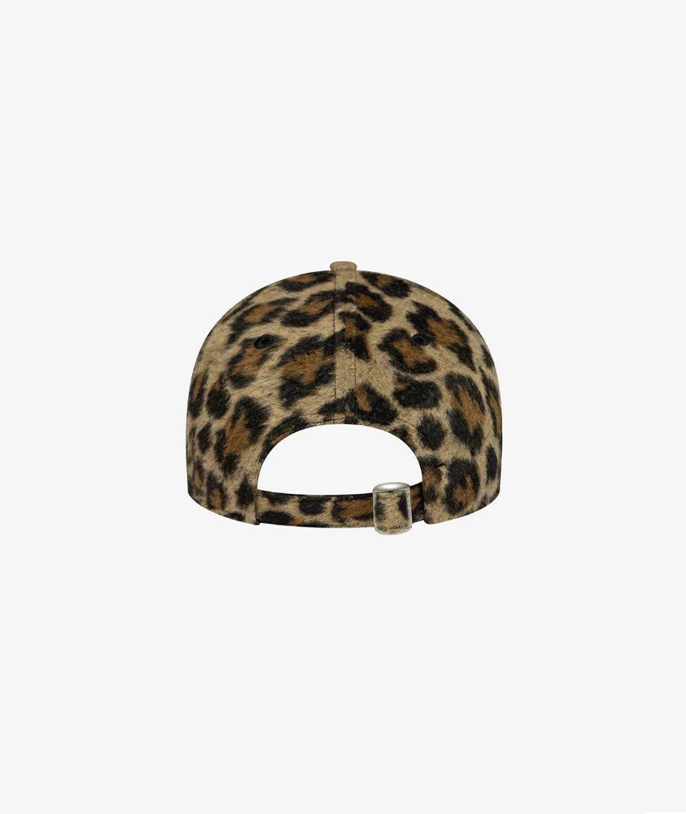 
                  
                    NEW ERA BERRETTO LEOPARD
                  
                