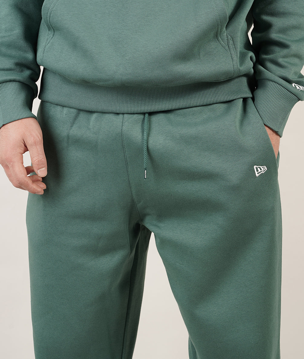 
                  
                    NEW ERA Jogger New Era Essentials
                  
                