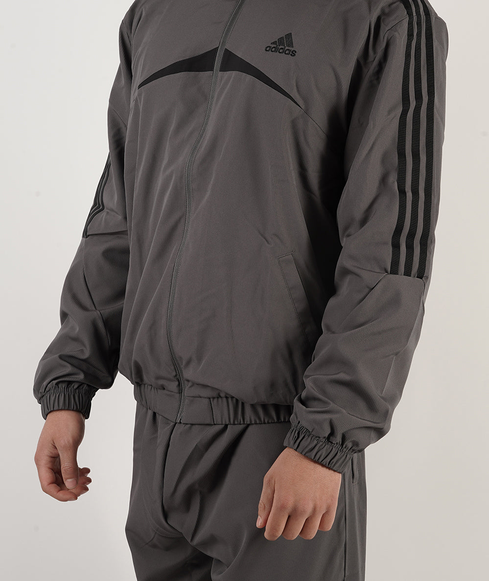 
                  
                    ADIDAS M WVN NO HD TS
                  
                