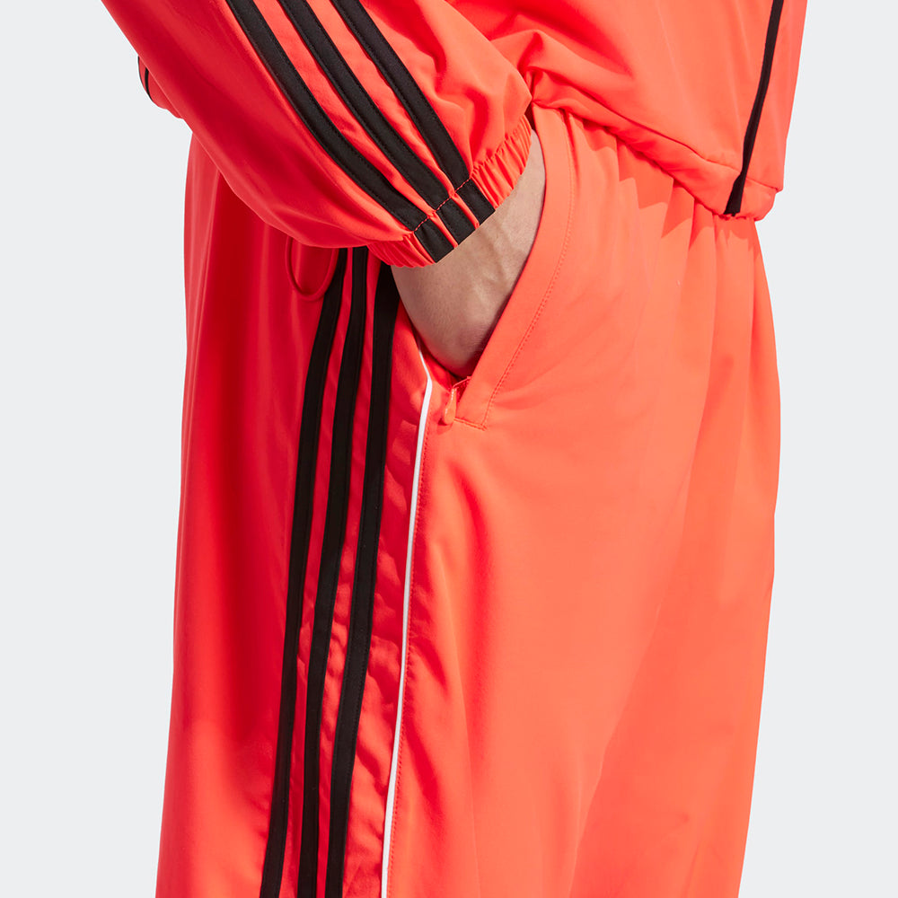 
                  
                    ADIDAS TEAMGEIST TP
                  
                