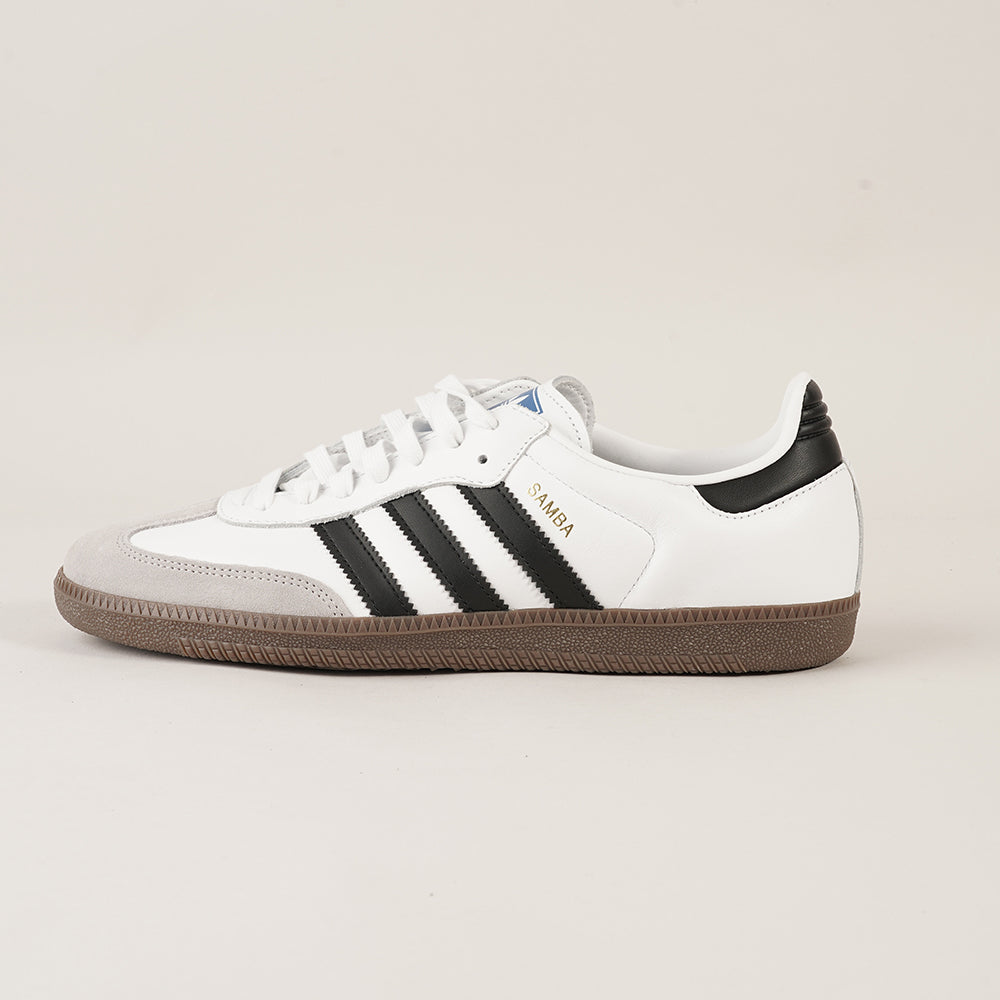 
                  
                    ADIDAS SAMBA
                  
                