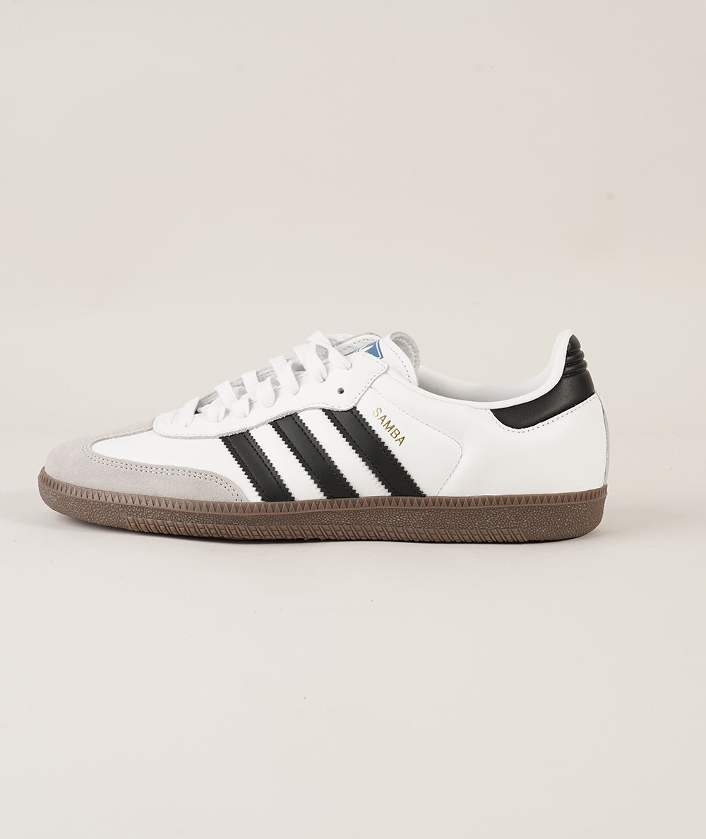 
                  
                    ADIDAS SAMBA
                  
                