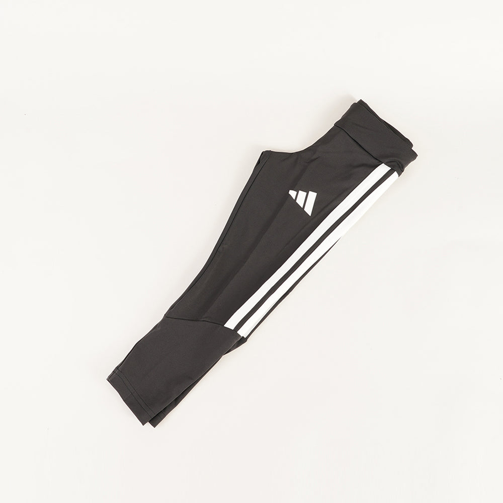 
                  
                    ADIDAS JG TR-ES
                  
                