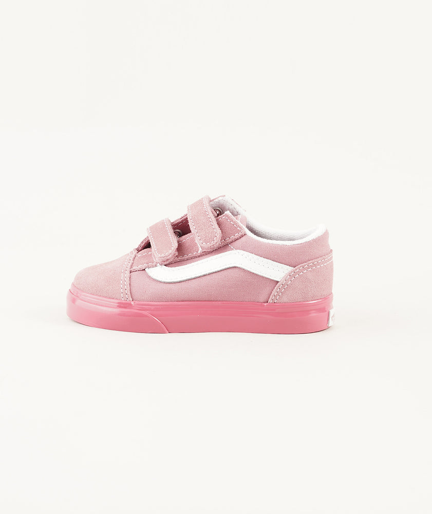 
                  
                    VANS OLD SKOOL V
                  
                