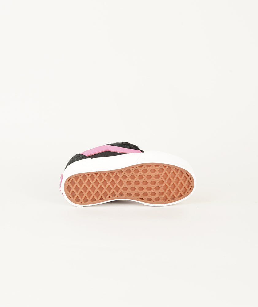 
                  
                    VANS KNU SKOOL
                  
                