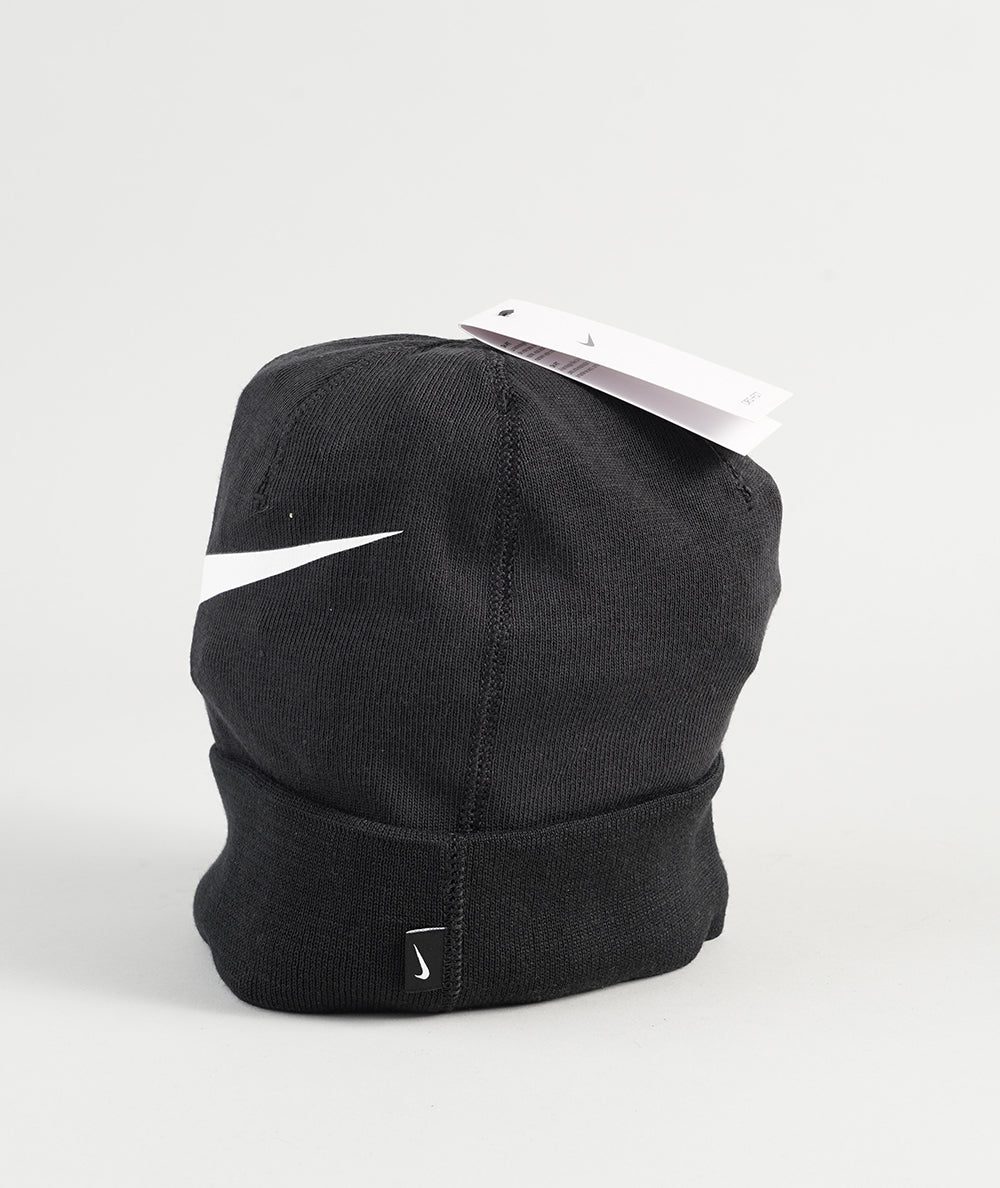 
                  
                    NIKE BANIE
                  
                