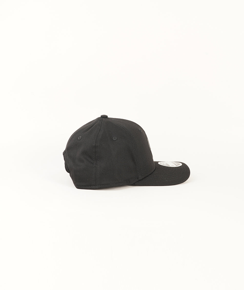 
                  
                    NEW ERA TONAL 9SEVENTY SS
                  
                