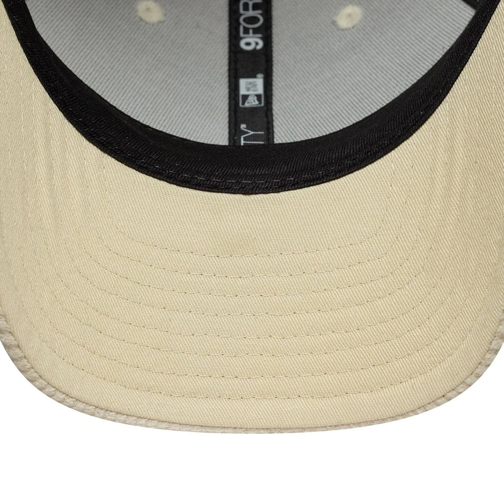 
                  
                    NEW ERA BERRETTO CREAM
                  
                
