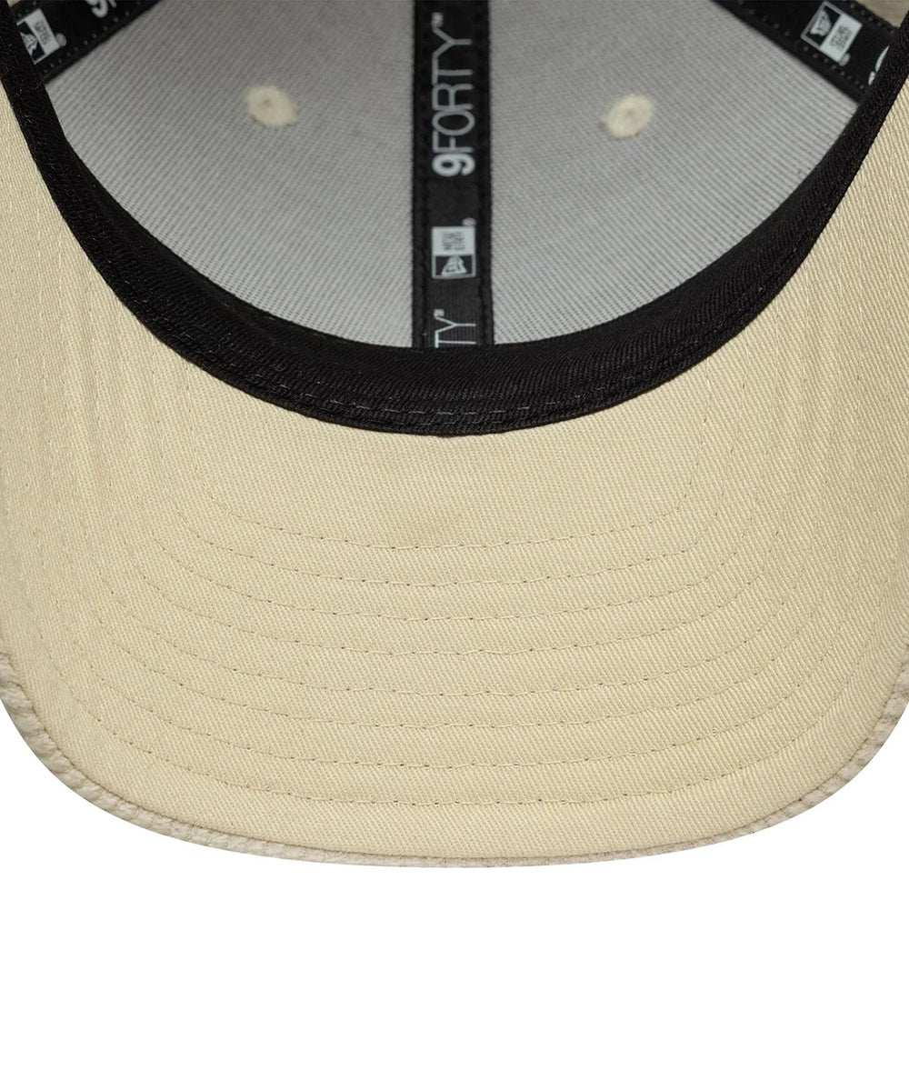 
                  
                    NEW ERA BERRETTO CREAM
                  
                