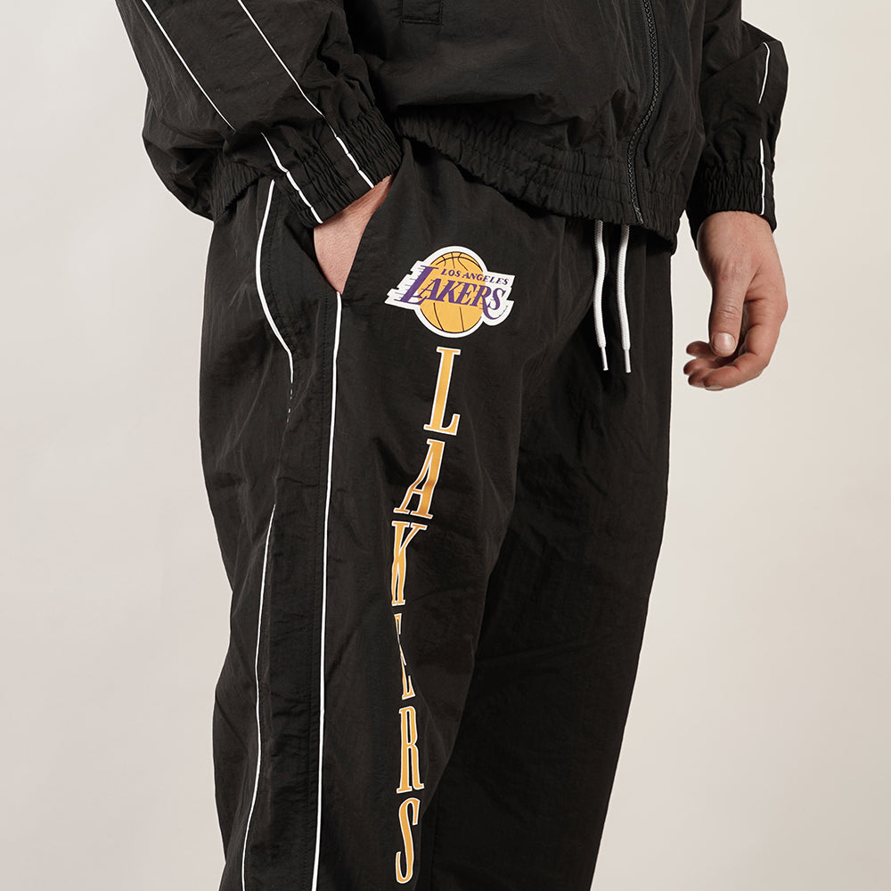
                  
                    NEW ERA LAKER'S
                  
                