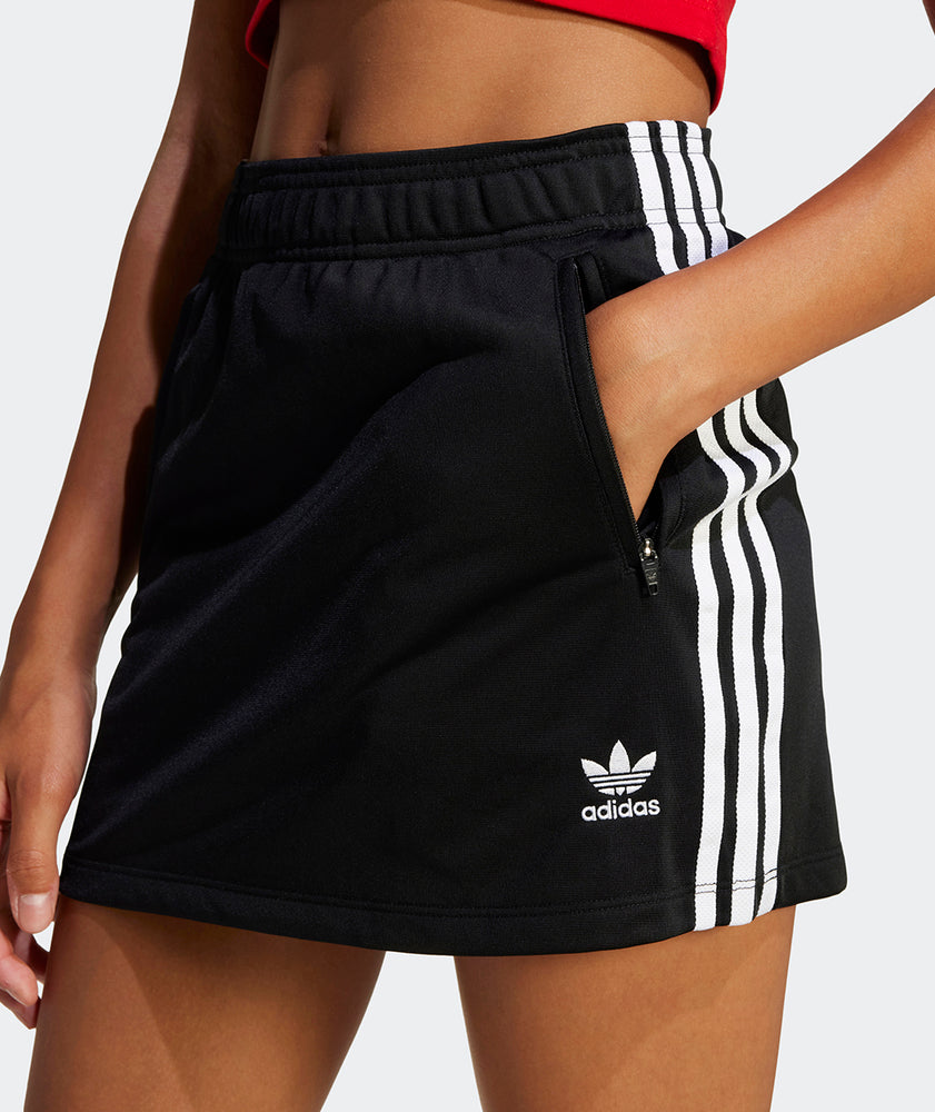 
                  
                    ADIDAS FIREBIRD
                  
                
