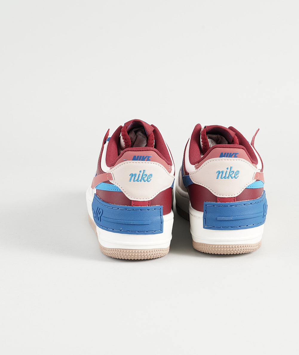 
                  
                    NIKE AIR FORCE 1 SHADOW
                  
                