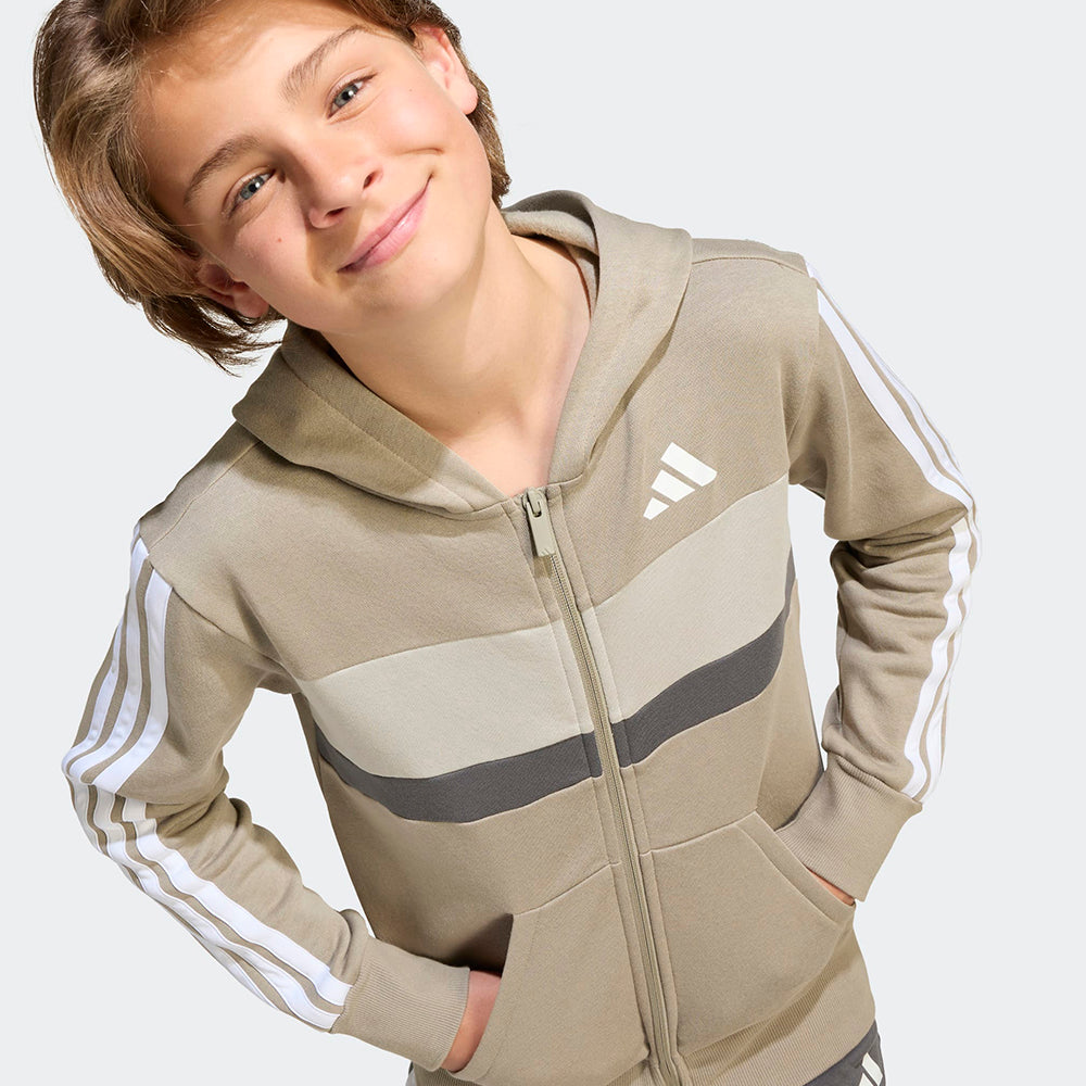 
                  
                    ADIDAS TUTA COMPLETA
                  
                