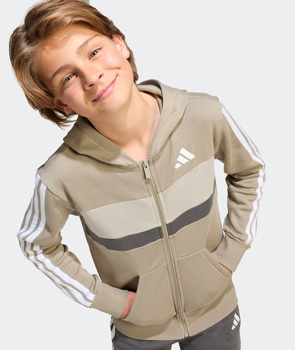 
                  
                    ADIDAS TUTA COMPLETA
                  
                