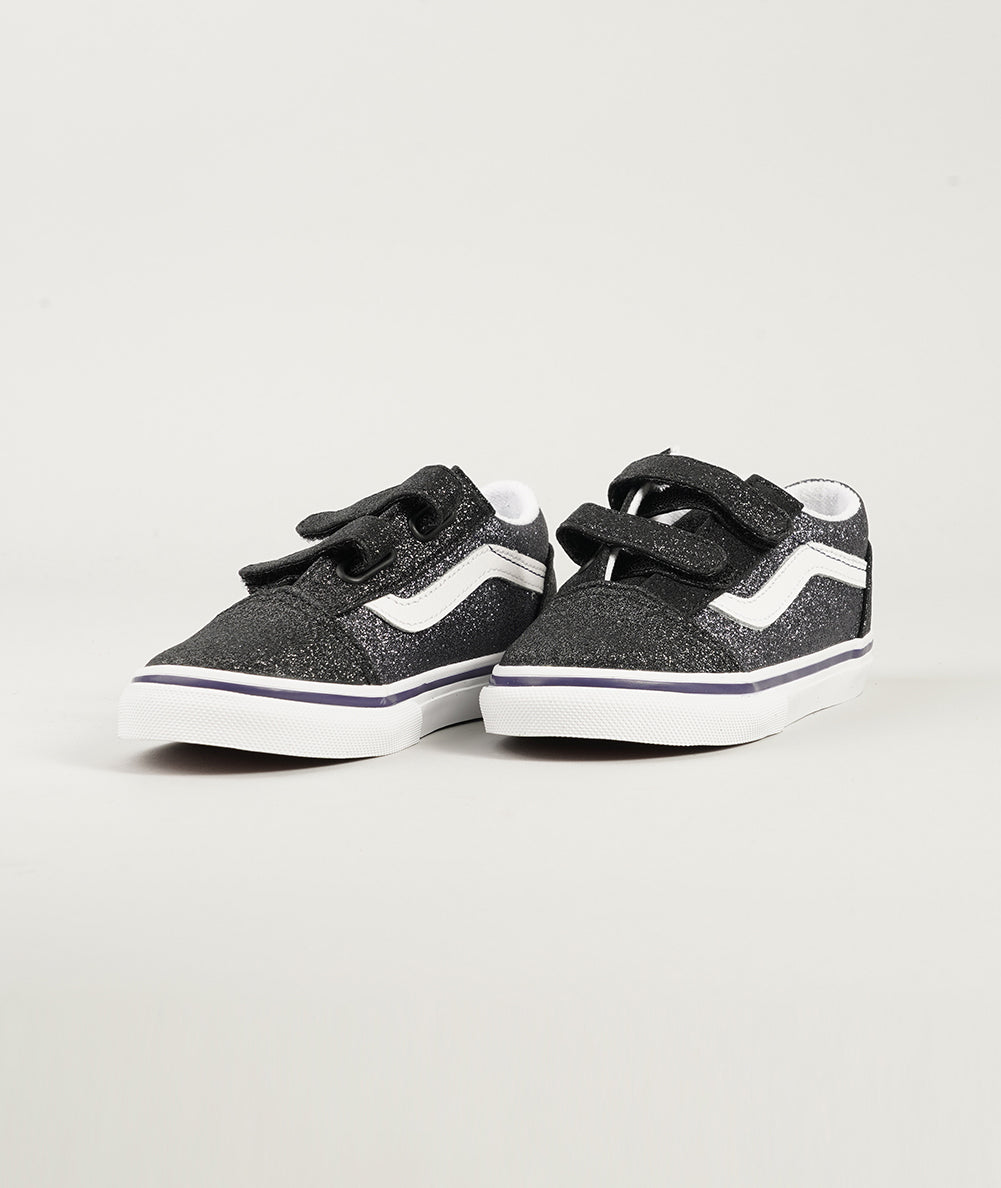 
                  
                    VANS OLD SKOOL
                  
                