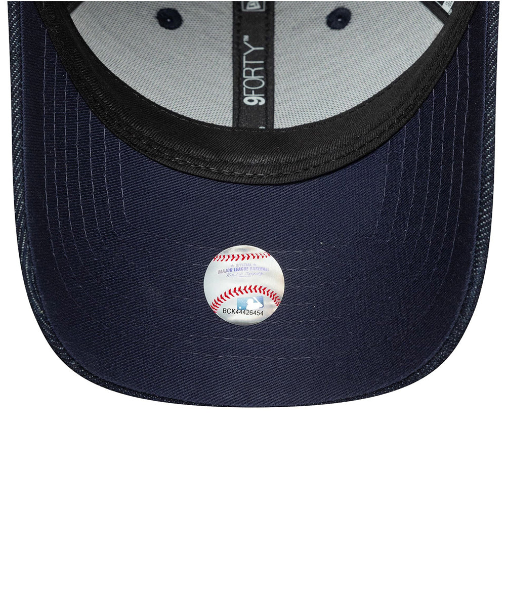 
                  
                    NEW ERA WMNS SEQUIN
                  
                