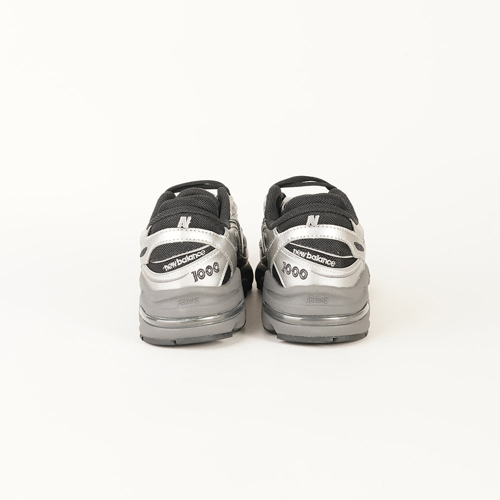 
                  
                    NEW BALANCE NEW BALANCE 1000
                  
                