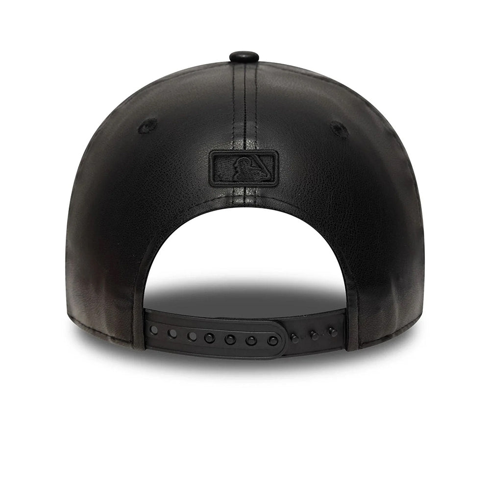 
                  
                    NEW ERA PU 9FORTY
                  
                