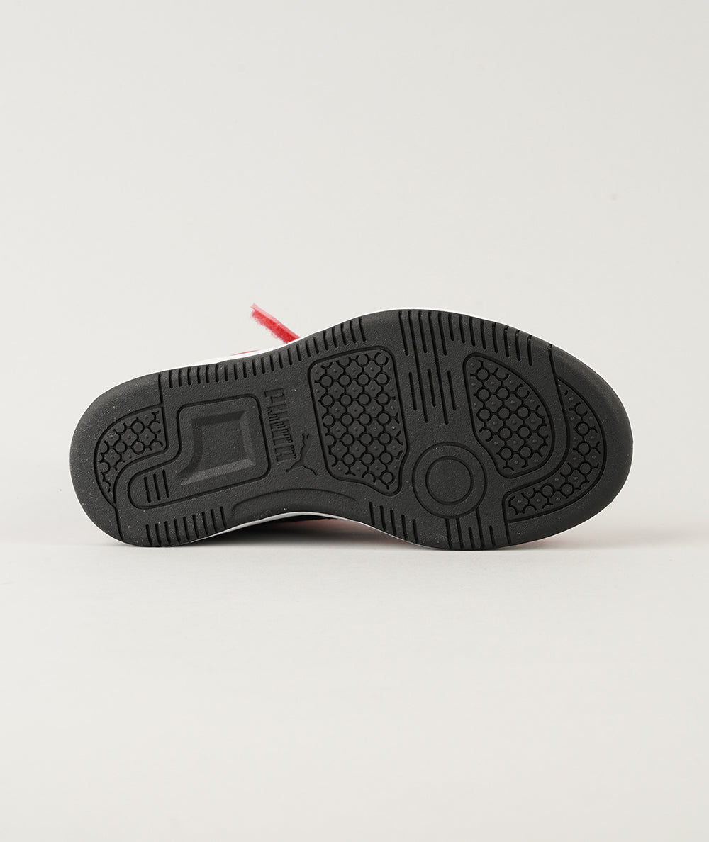 
                  
                    PUMA REBOUND V6
                  
                