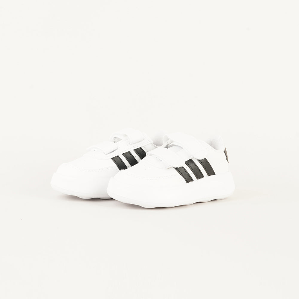 
                  
                    ADIDAS BREAKNET 2.0
                  
                