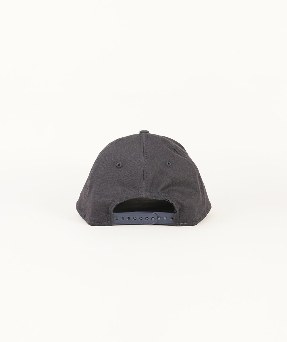 
                  
                    NEW ERA TONAL 9SEVENTY SS
                  
                