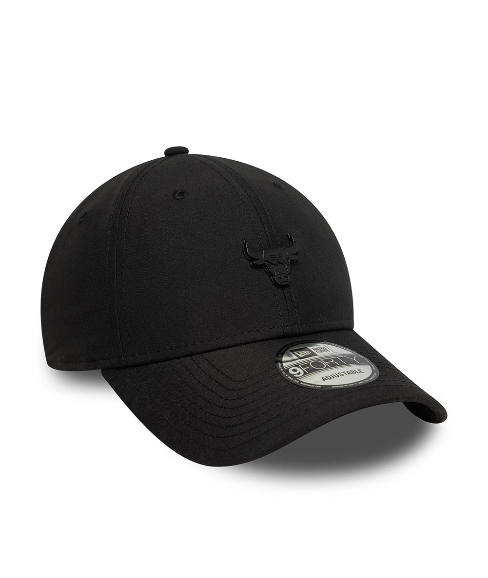 
                  
                    NEW ERA PIN 9FORTY
                  
                