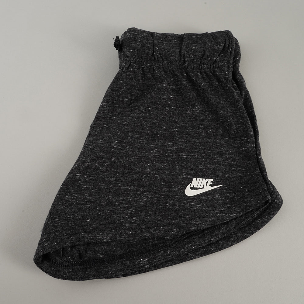 
                  
                    NIKE Sportswear
                  
                
