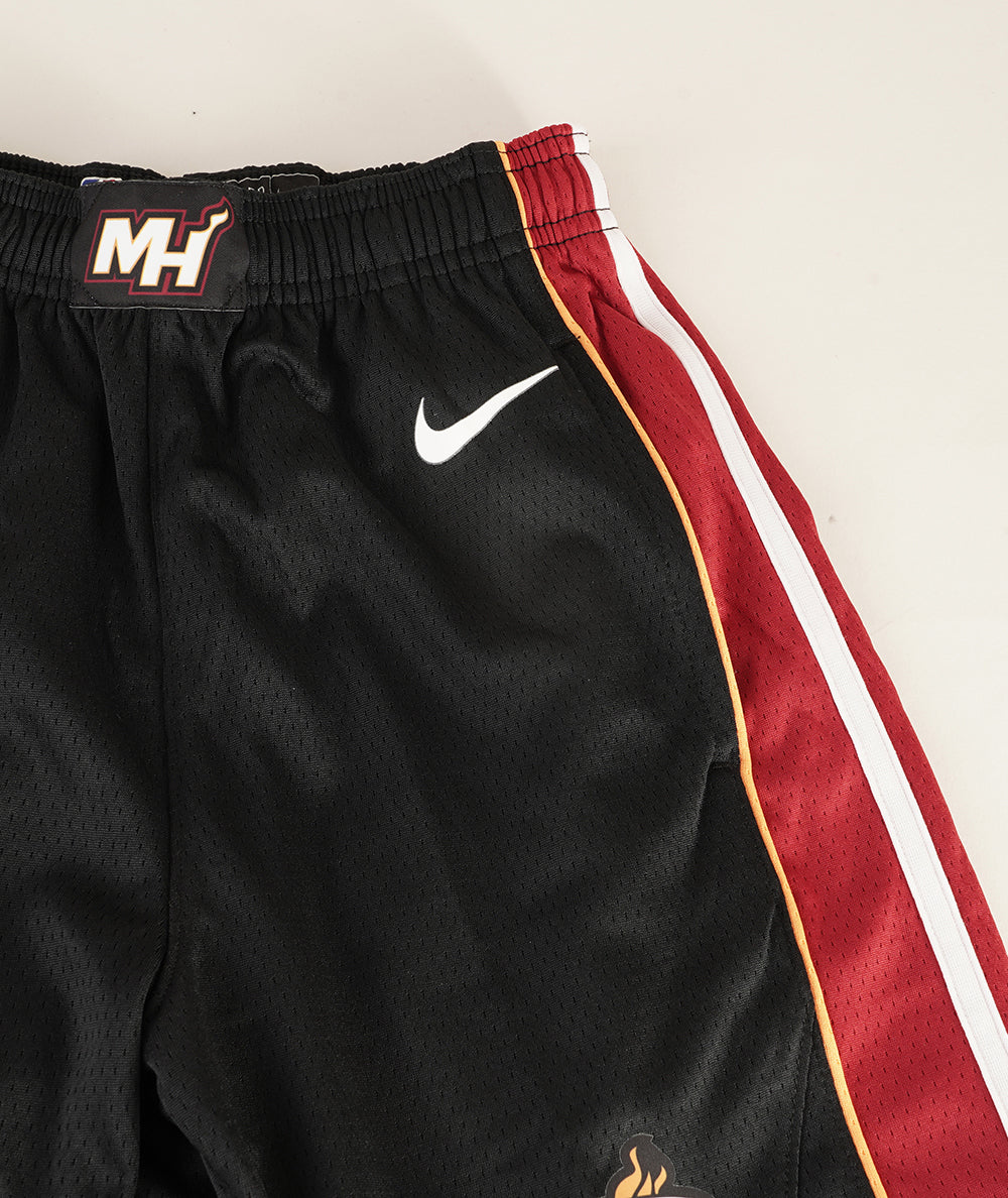 
                  
                    NIKE X NBA PANTALONCINI NBA
                  
                